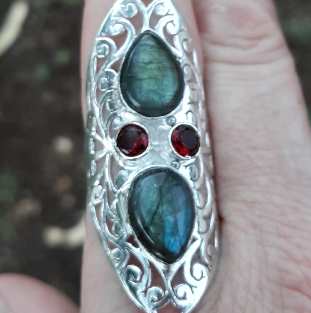 New Oversized Labradorite & Garnet 925 Silver Statement Ring. - Picture 8 of 10